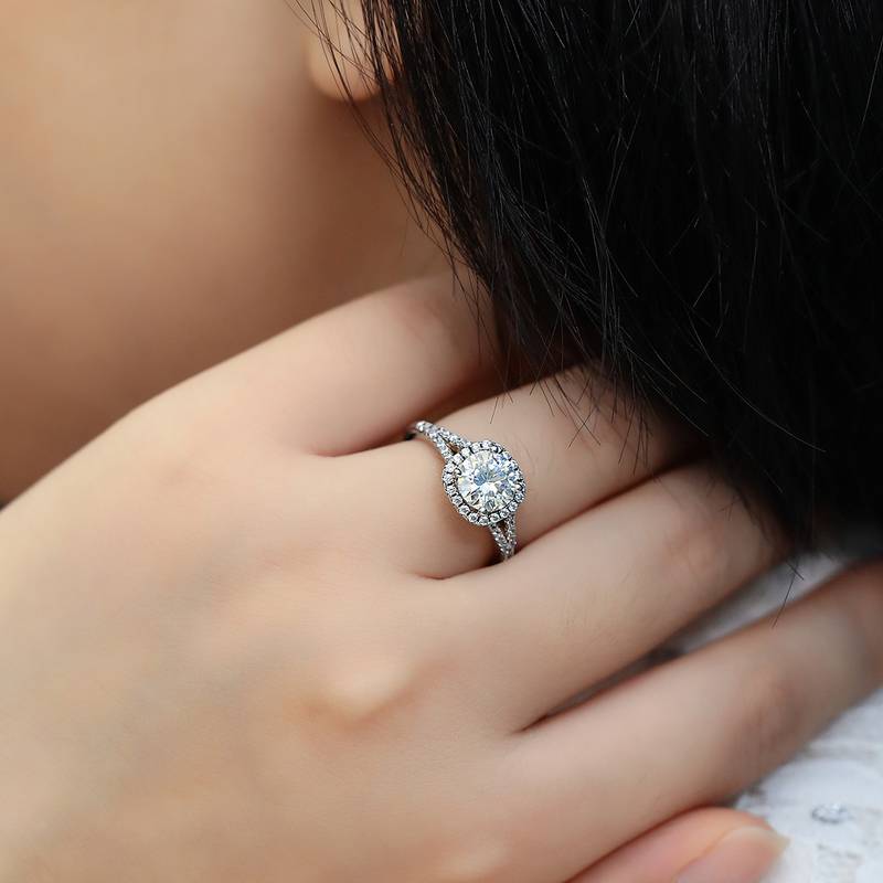 双臂方包S925银镀白金MoissaniteWomen's Ring1.5ctD级
